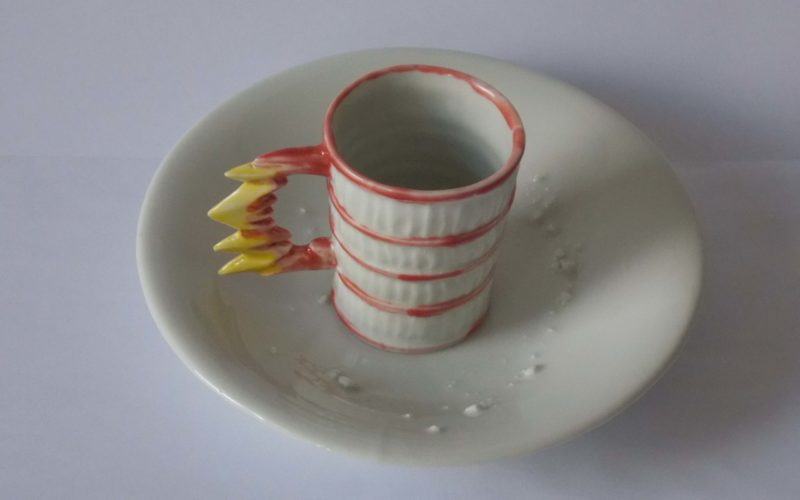 Dresden, tasse et soucoupe, de la série Exodus Fabrication manuelle par le dutch design er Bas van Zuijlen