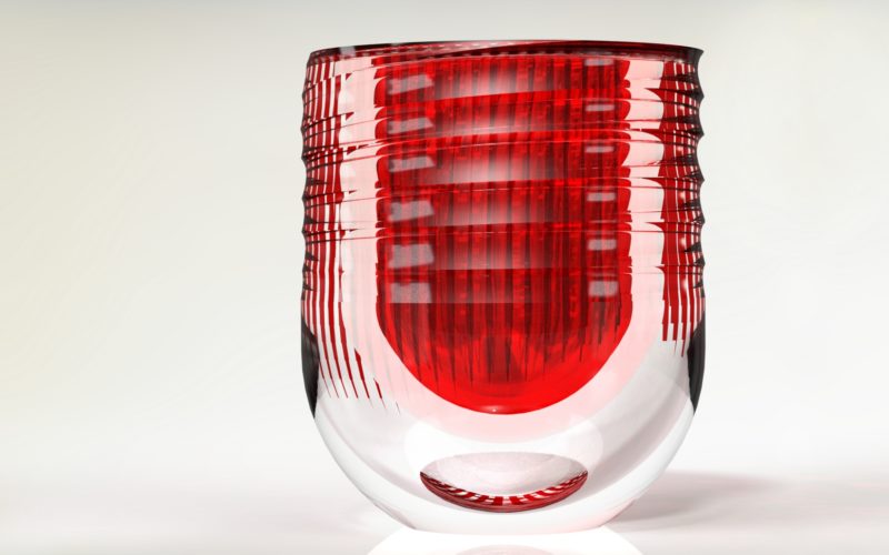 vase rouge en cristal ciselé (c) Bas van Zuijlen